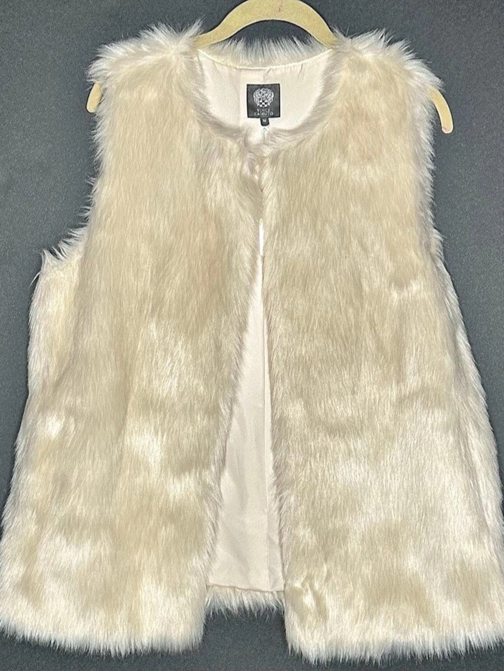 Vince Camuto Faux Fur Vest in Cream Size Medium Like New
